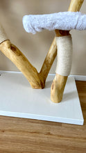 Laden Sie das Bild in den Galerie-Viewer, Naturkratzbaum Tom