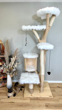 Laden Sie das Bild in den Galerie-Viewer, Naturkratzbaum Elli & Ella