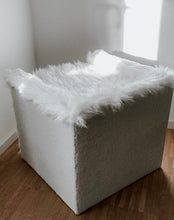 Laden Sie das Bild in den Galerie-Viewer, Katzenhöhle