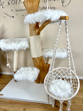 Laden Sie das Bild in den Galerie-Viewer, Naturkratzbaum Lux & Lucifer