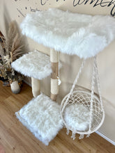 Laden Sie das Bild in den Galerie-Viewer, Naturkratzbaum Lia & Blue