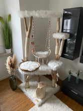 Laden Sie das Bild in den Galerie-Viewer, Naturkratzbaum Quennie, Arosaly, Oliver & Aragon
