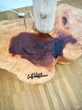 Laden Sie das Bild in den Galerie-Viewer, Stehlampe