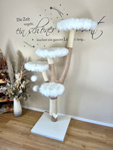 Laden Sie das Bild in den Galerie-Viewer, Naturkratzbaum Bella, Gigi & Fibi