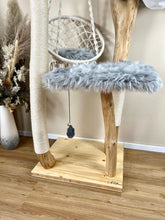 Laden Sie das Bild in den Galerie-Viewer, Naturkratzbaum Milo