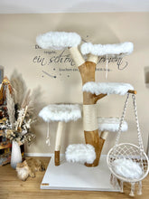 Laden Sie das Bild in den Galerie-Viewer, Naturkratzbaum Lux & Lucifer