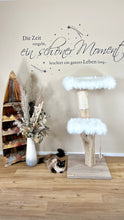 Laden Sie das Bild in den Galerie-Viewer, Naturkratzbaum Kira & Mila