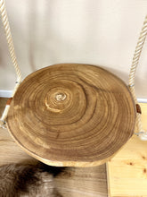 Laden Sie das Bild in den Galerie-Viewer, Naturkratzbaum Lio, Fly, Tiger & Cruella