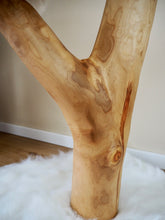 Laden Sie das Bild in den Galerie-Viewer, Naturkratzbaum Scharik