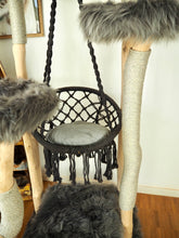 Laden Sie das Bild in den Galerie-Viewer, Naturkratzbaum Nala, Mila, Nelli, Mogli & Topcho