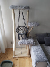 Laden Sie das Bild in den Galerie-Viewer, Naturkratzbaum Amy & Luna