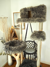 Laden Sie das Bild in den Galerie-Viewer, Naturkratzbaum Nala, Mila, Nelli, Mogli & Topcho