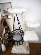 Laden Sie das Bild in den Galerie-Viewer, Naturkratzbaum Henry & Carlo