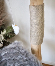 Laden Sie das Bild in den Galerie-Viewer, Naturkratzbaum Zuko & Sanji