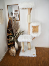 Laden Sie das Bild in den Galerie-Viewer, Naturkratzbaum Mucki & Raudy