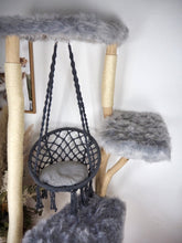 Laden Sie das Bild in den Galerie-Viewer, Naturkratzbaum Amy & Luna