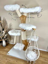 Laden Sie das Bild in den Galerie-Viewer, Naturkratzbaum Lux & Lucifer