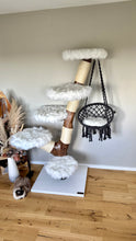 Laden Sie das Bild in den Galerie-Viewer, Naturkratzbaum Bella, Snow &amp; Malou

